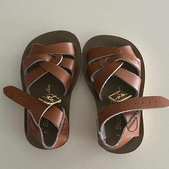 Classic Brown Kids Sandals with Buckle - Picture 1 of 1